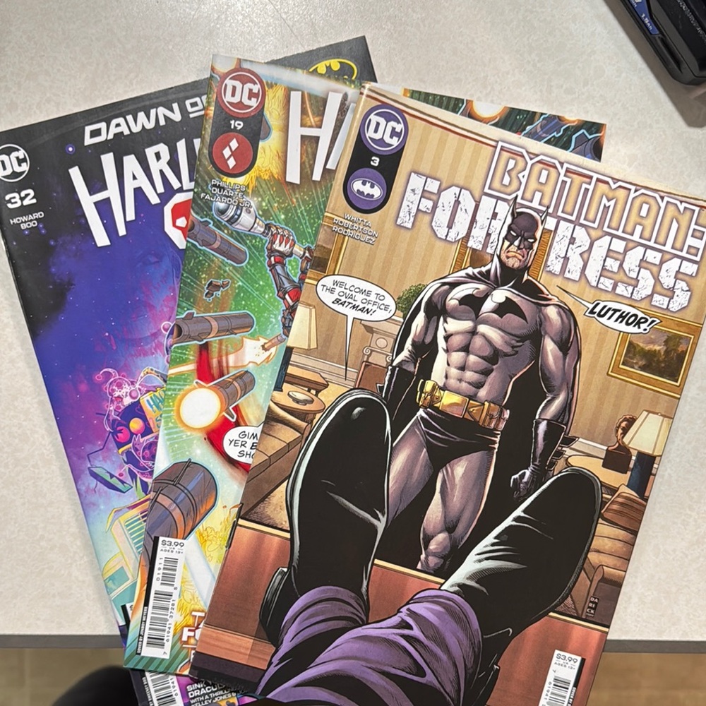 DC Comics Batman and Harley Quinn Comic Book Set